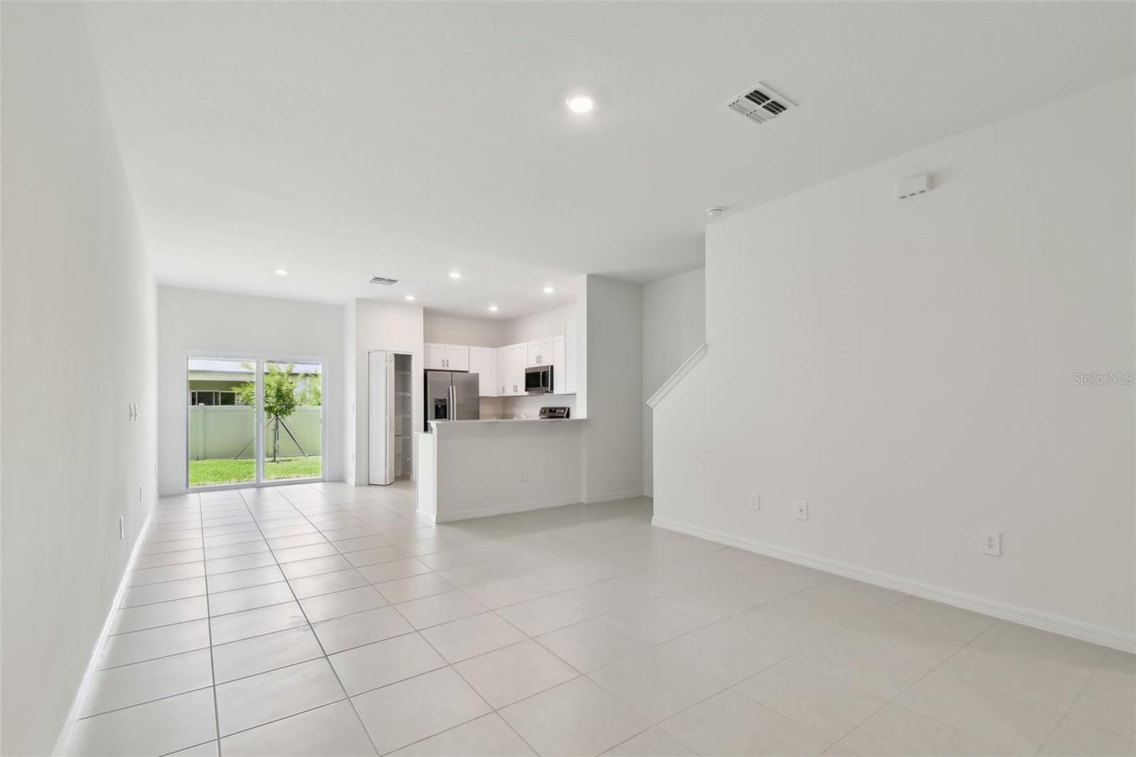 2665 Buttercup Lucine Ln Property Photo 6