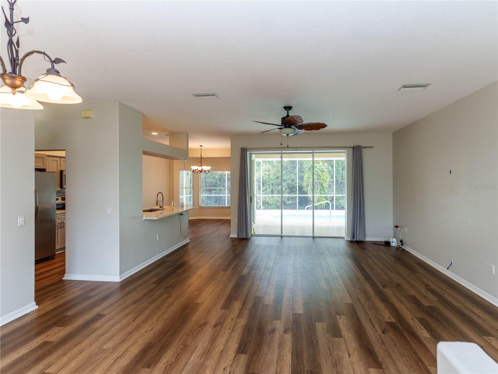 8153 Baytree Dr Property Photo 11
