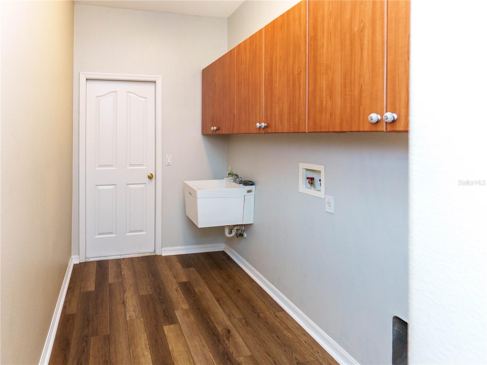 8153 Baytree Dr Property Photo 41