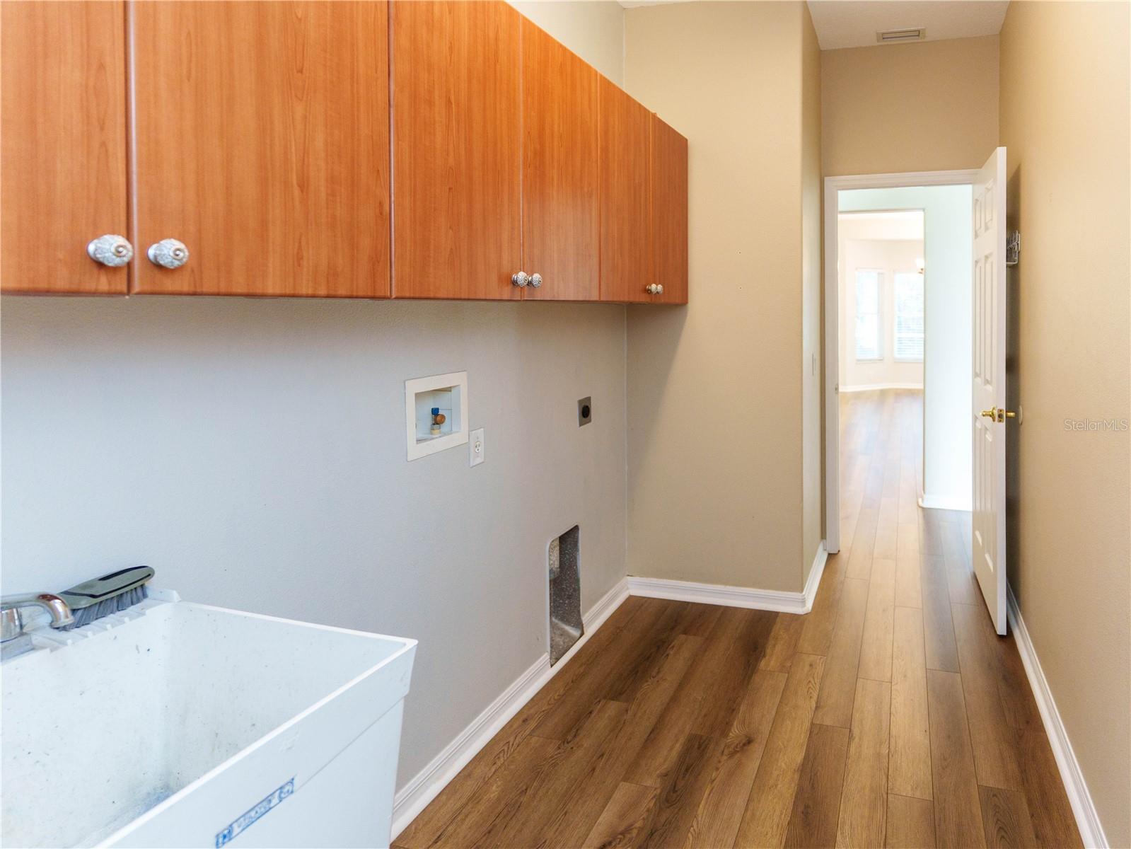 8153 Baytree Dr Property Photo 42