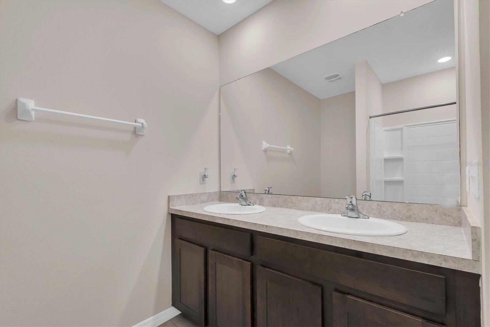 17066 Oval Rum Dr Property Photo 24