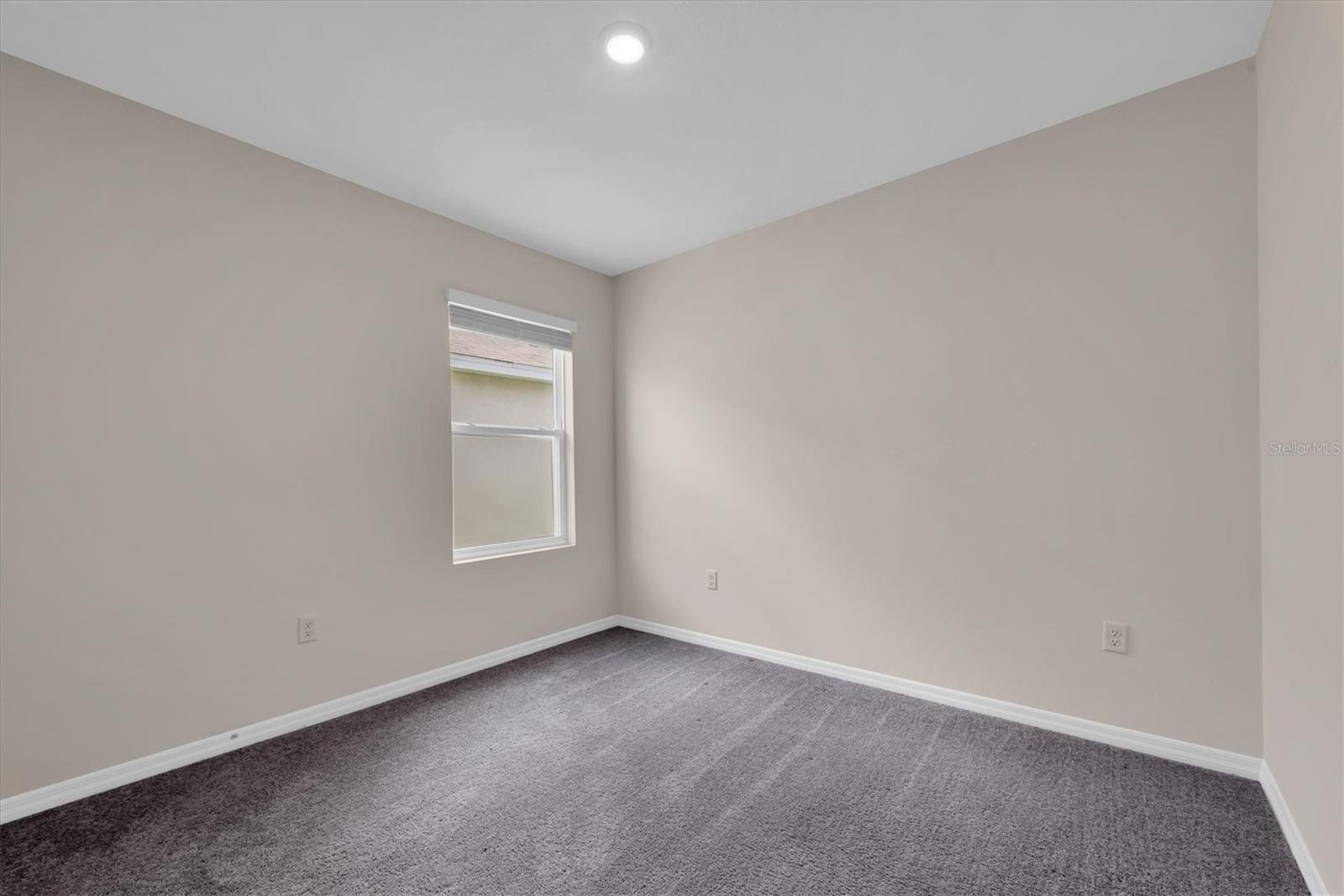 17066 Oval Rum Dr Property Photo 27