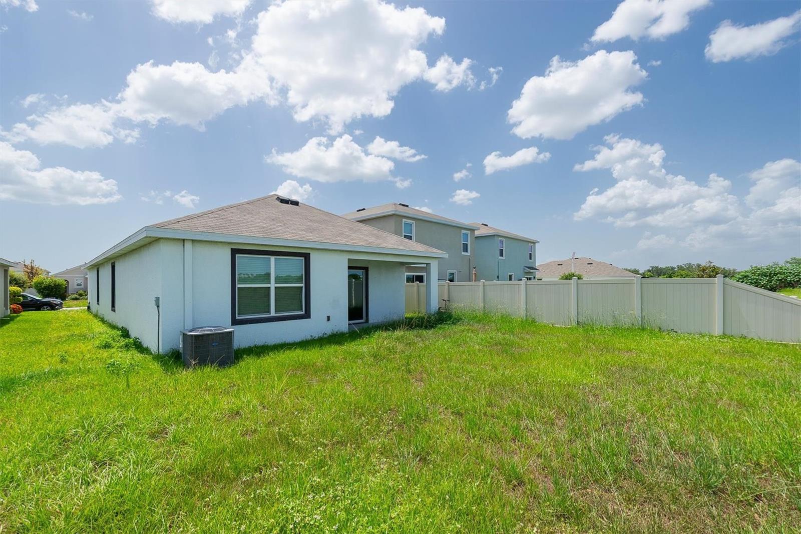 17066 Oval Rum Dr Property Photo 35
