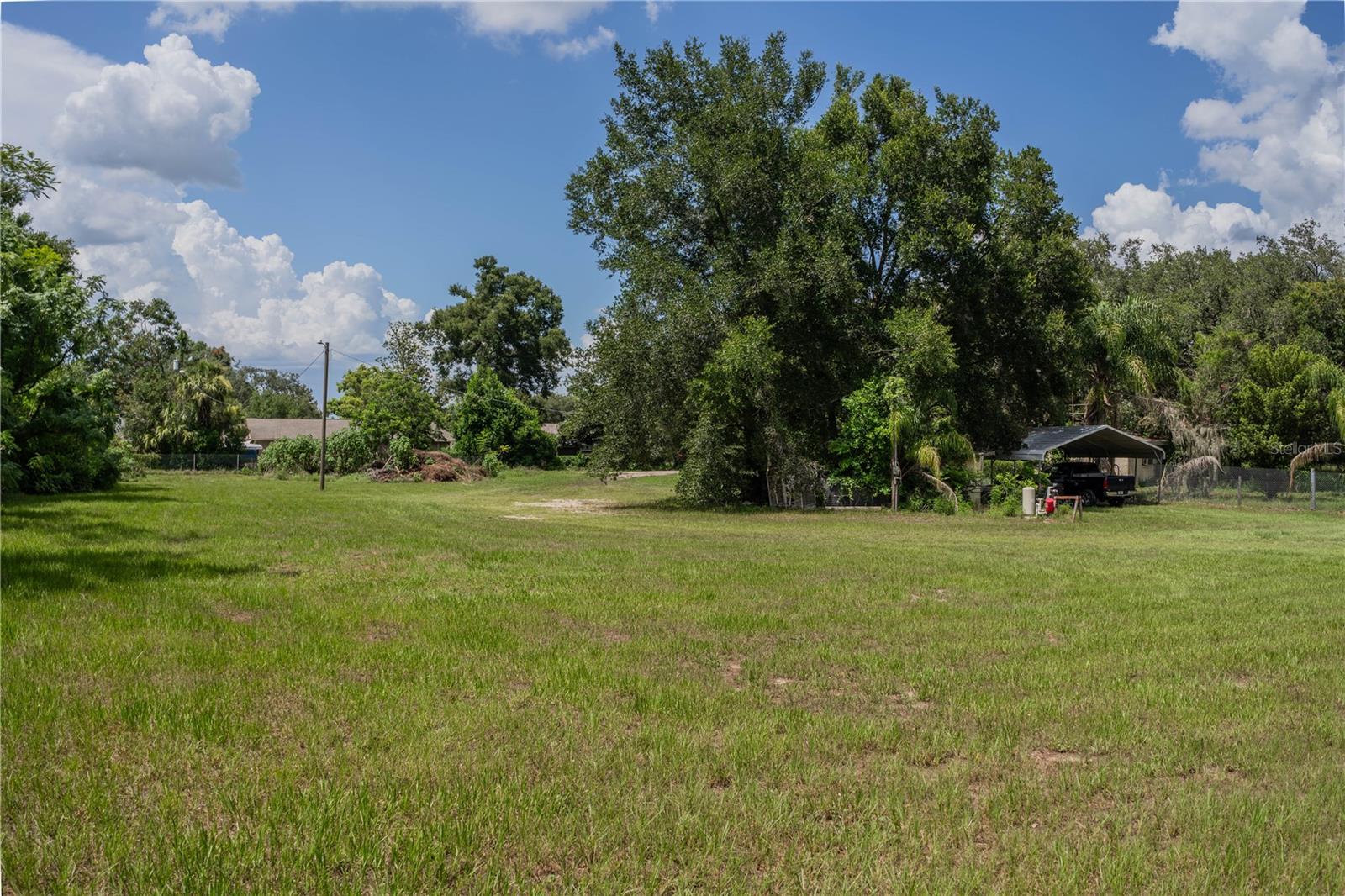 441 Overhill Dr Property Photo 3