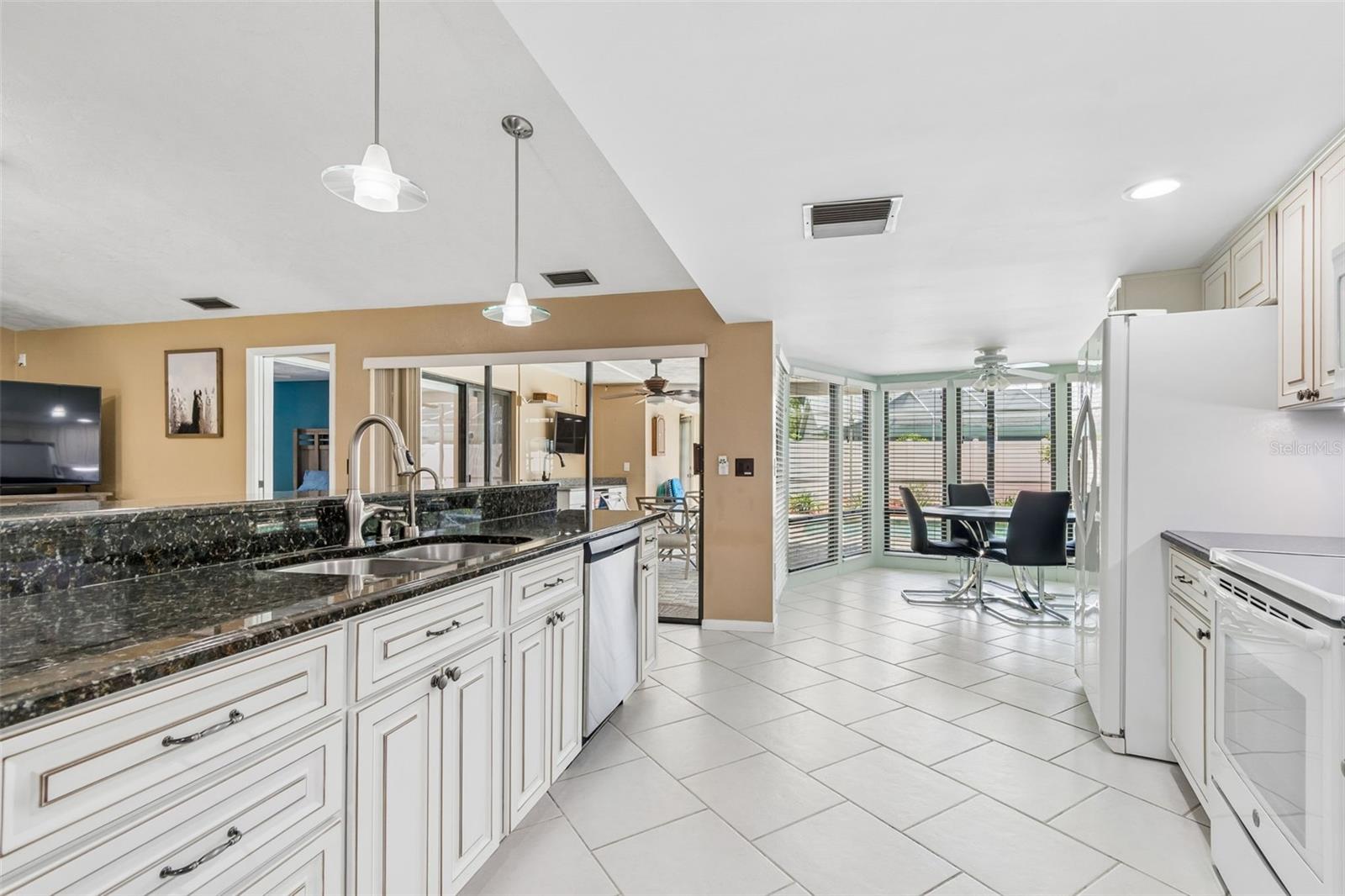 1563 Misty Plateau Trl Property Photo 20