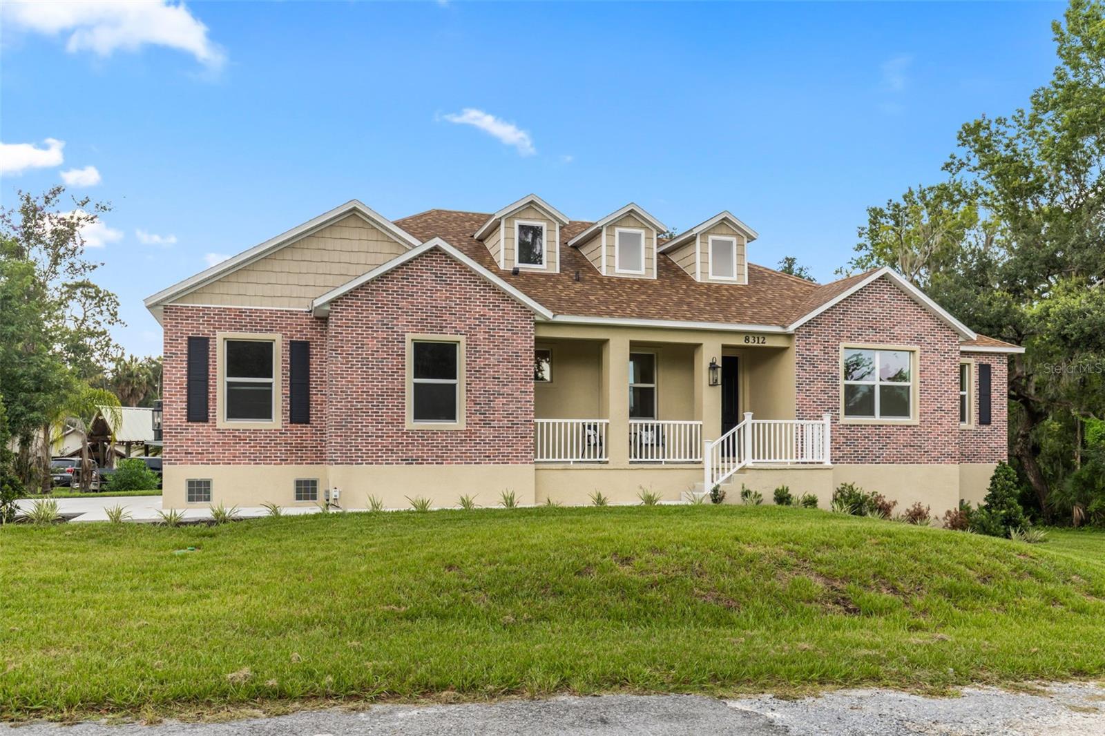 8312 REVELS RD Property Photo 1