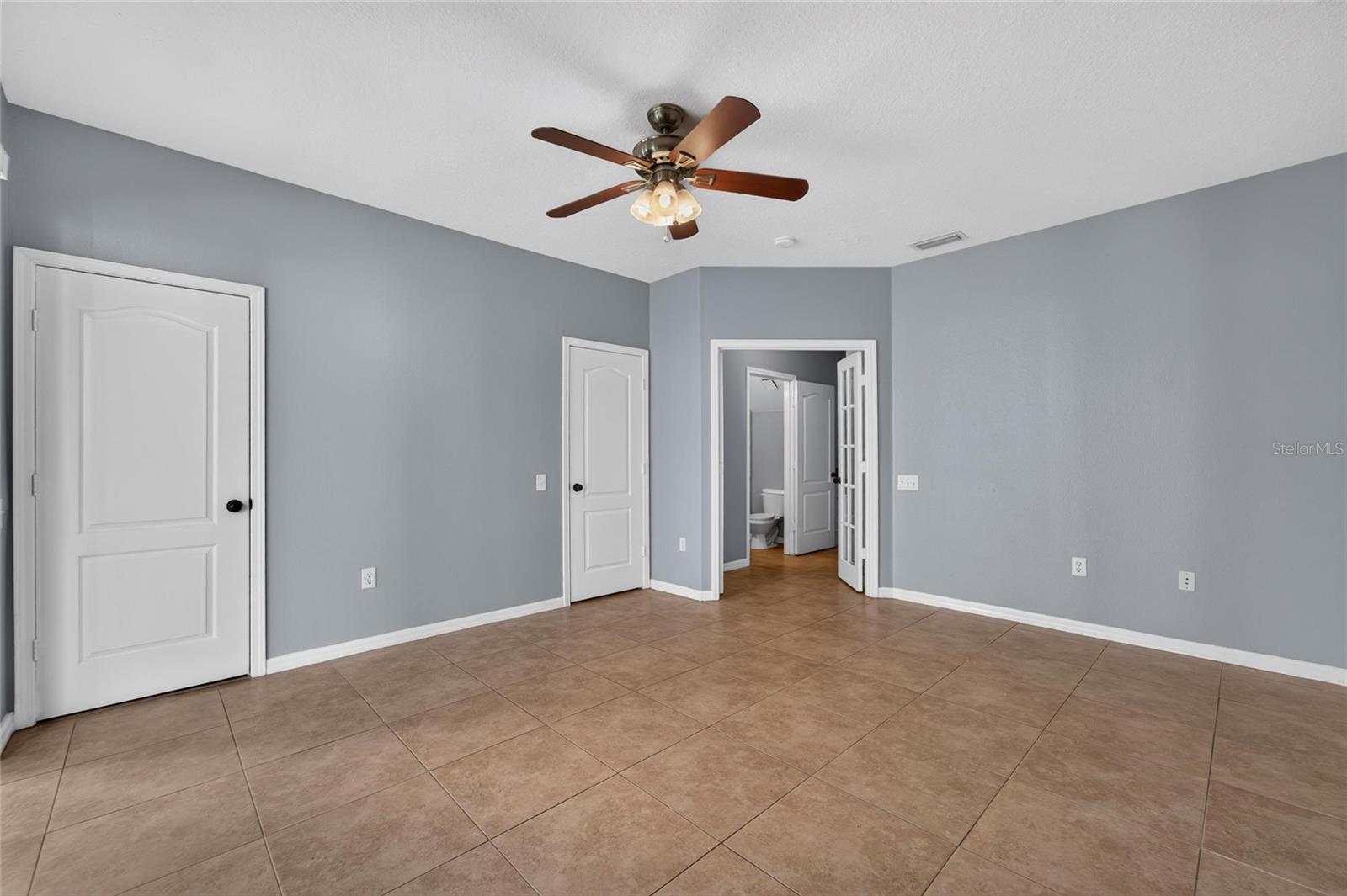 3186 Bayshore Oaks Dr Property Photo 13