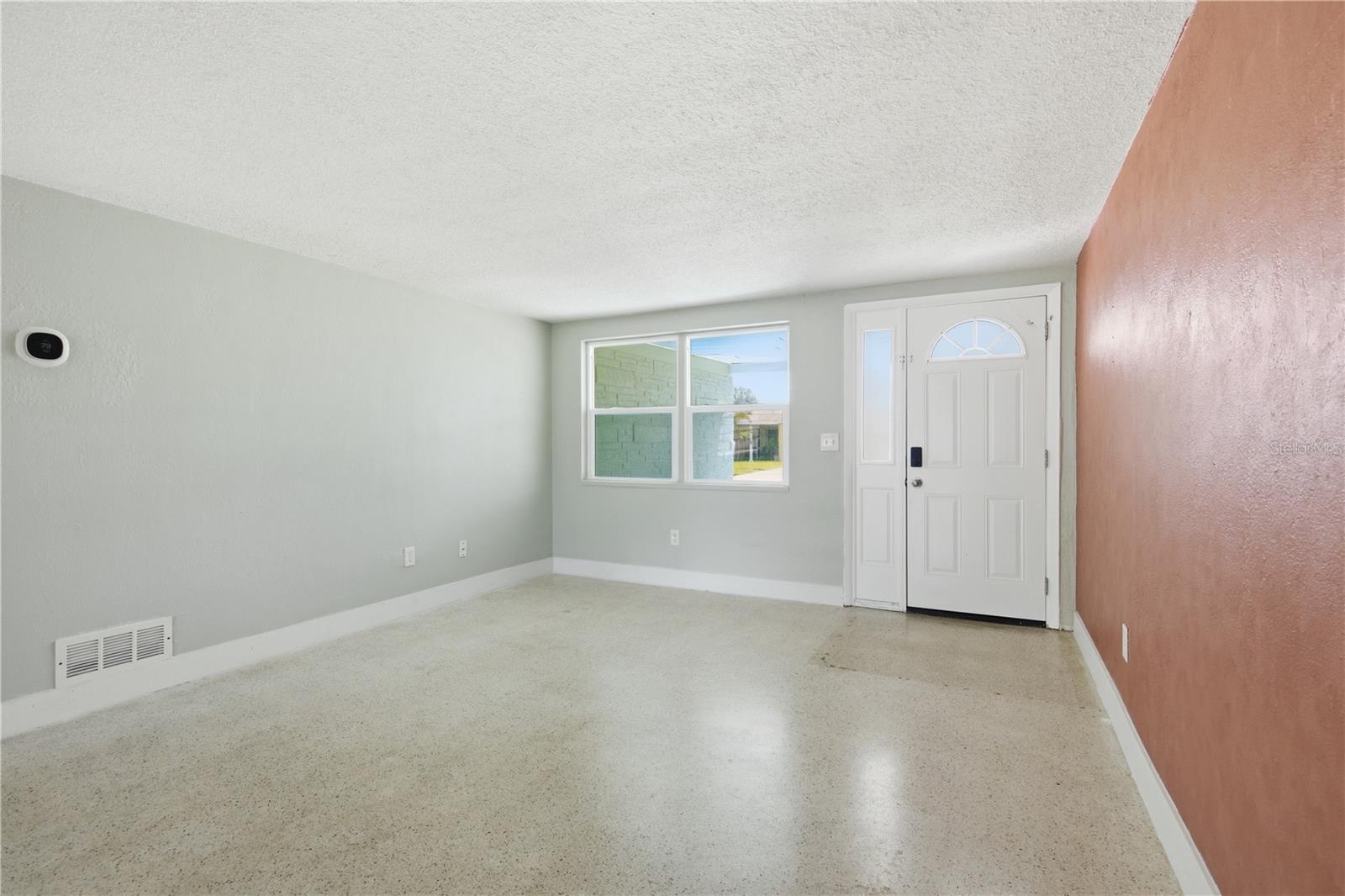 2051 Peggy Dr Property Photo 2