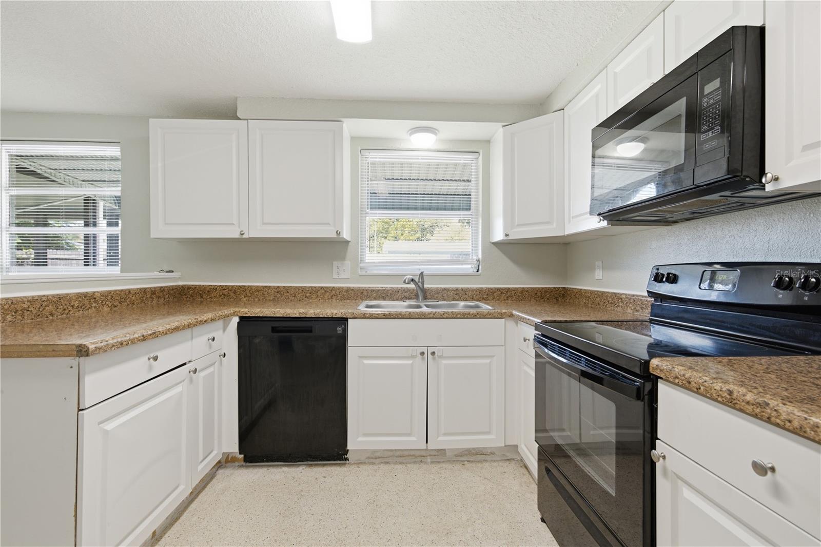 2051 Peggy Dr Property Photo 6