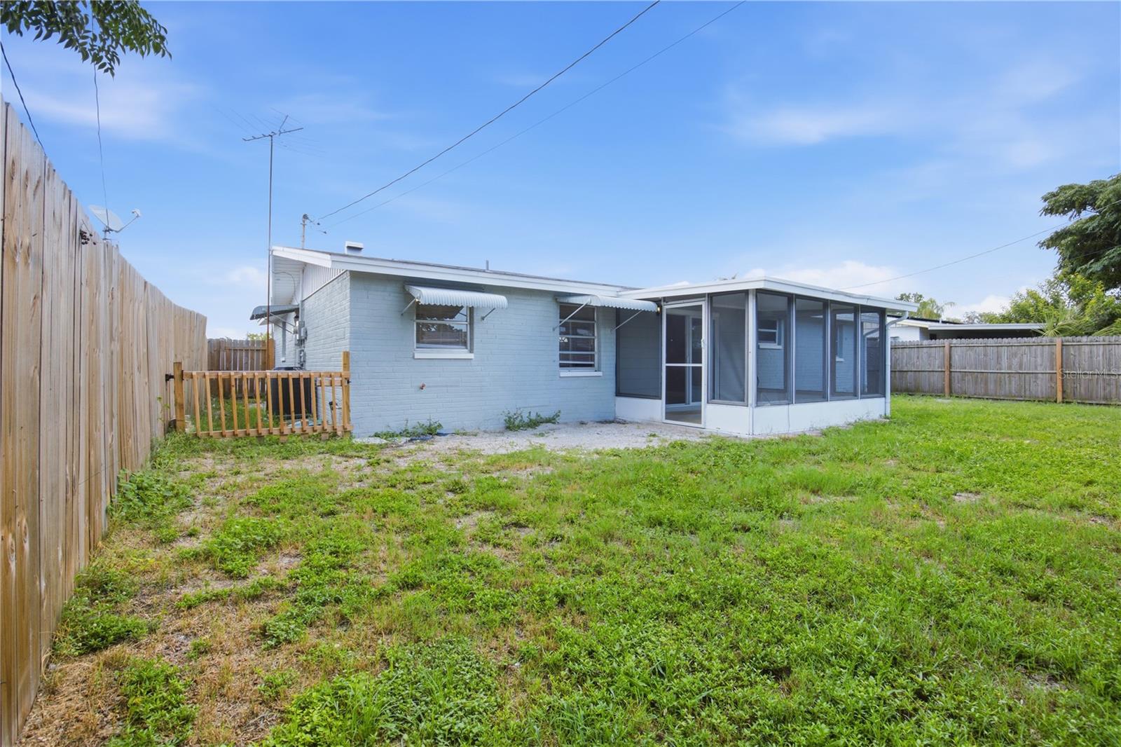 2051 Peggy Dr Property Photo 10