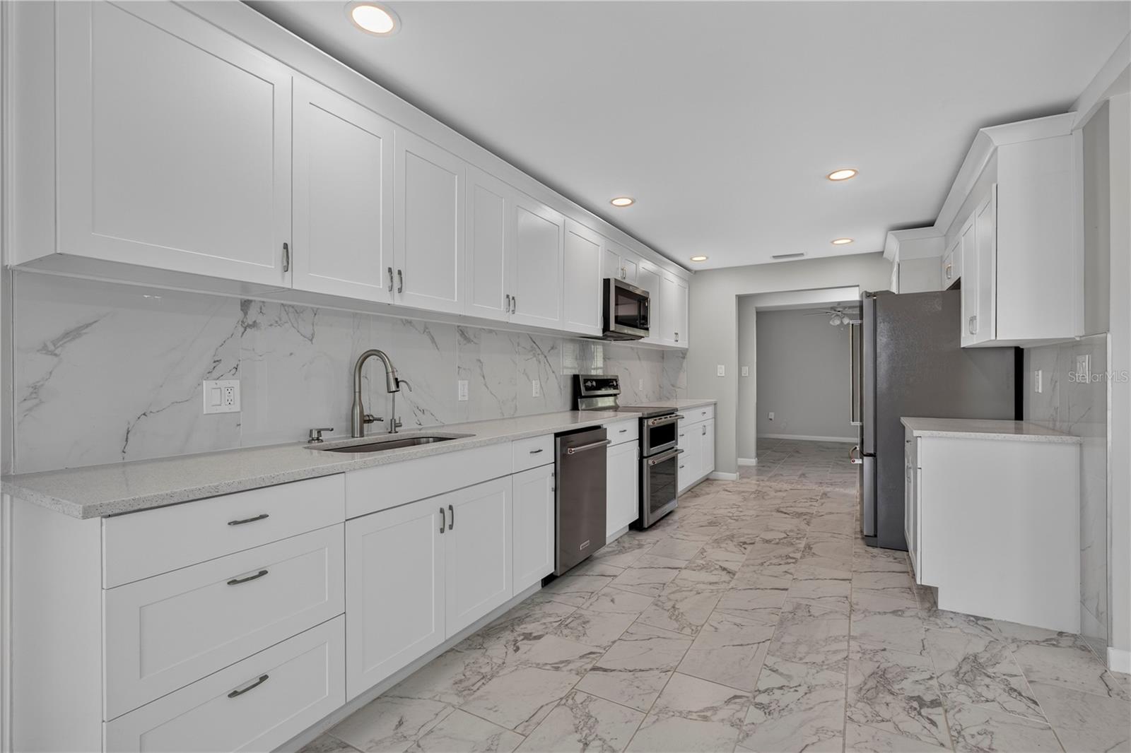 4831 Blue Jay Cir Property Photo 18