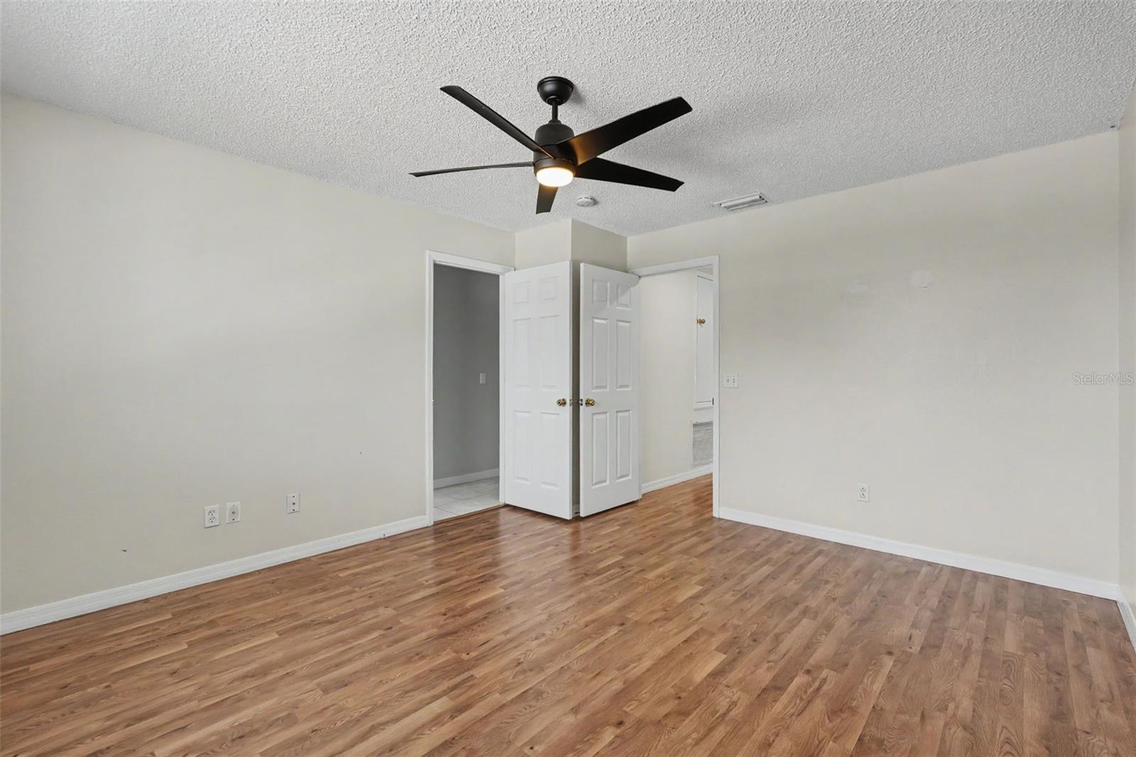 12640 Longcrest Dr Property Photo 22