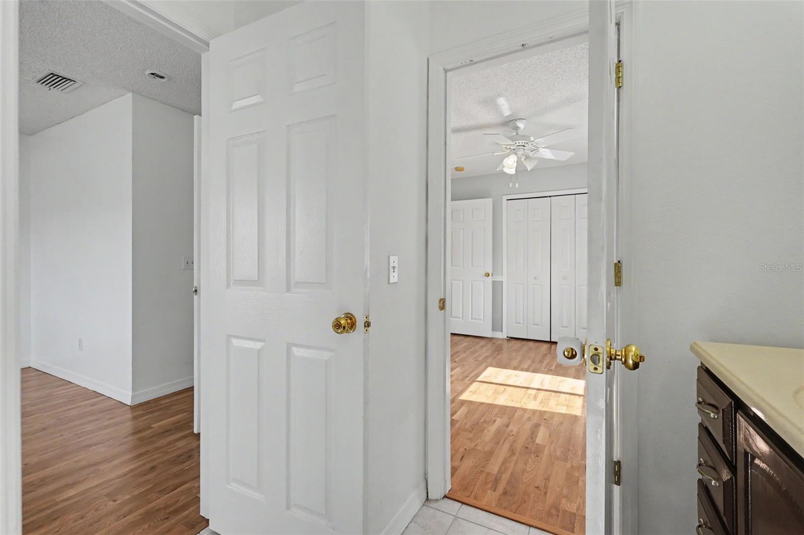 12640 Longcrest Dr Property Photo 34