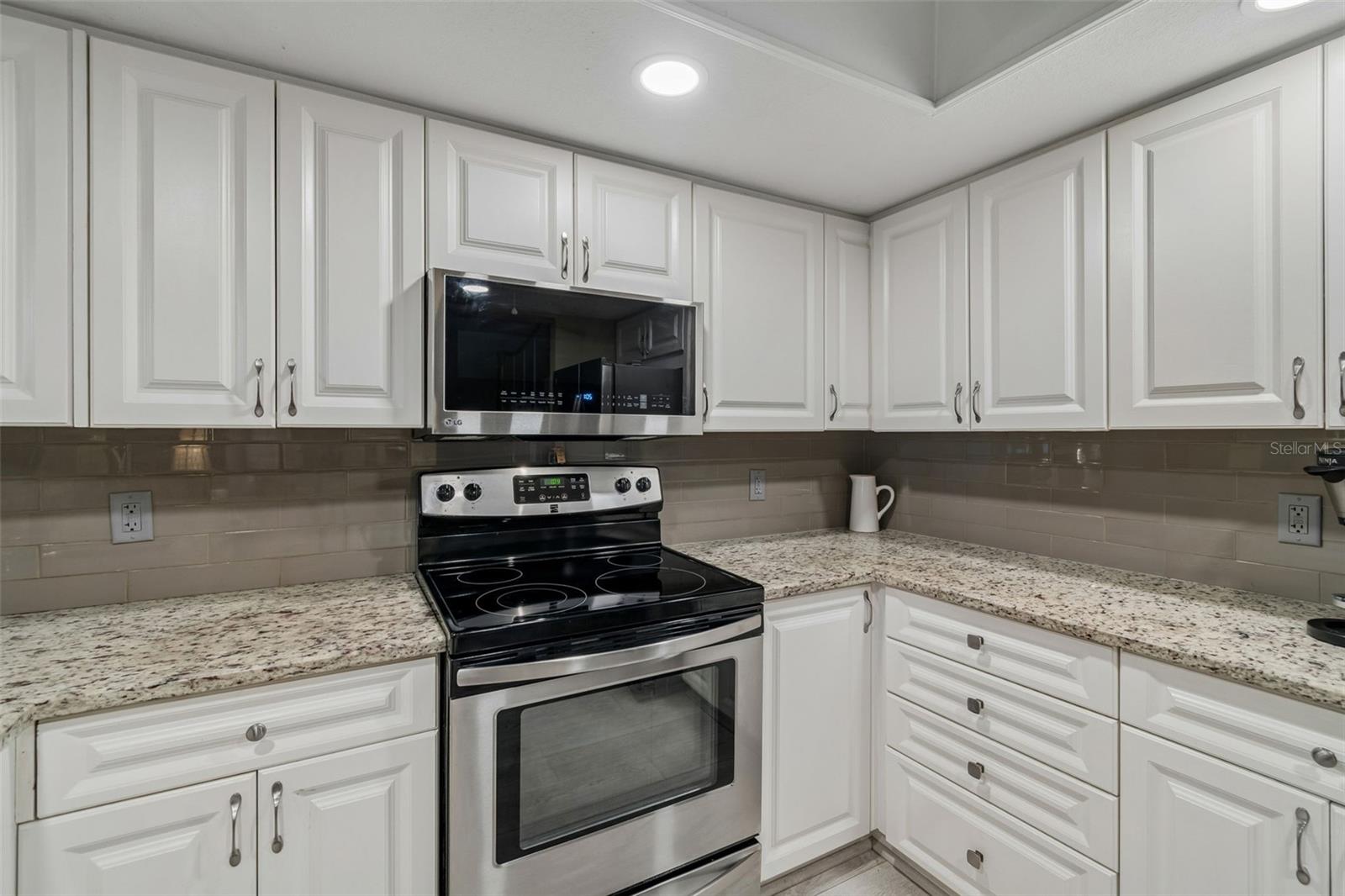 820 Symphony Isles Blvd Property Photo 17