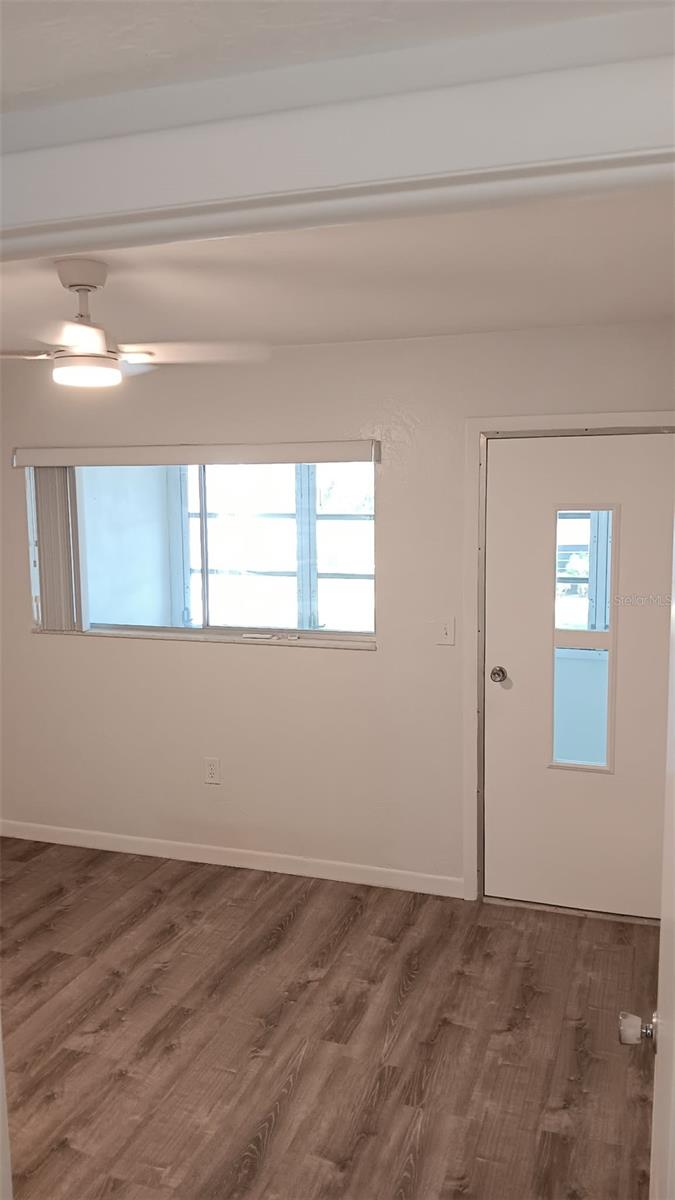 8402 111th St #203 Property Photo 8