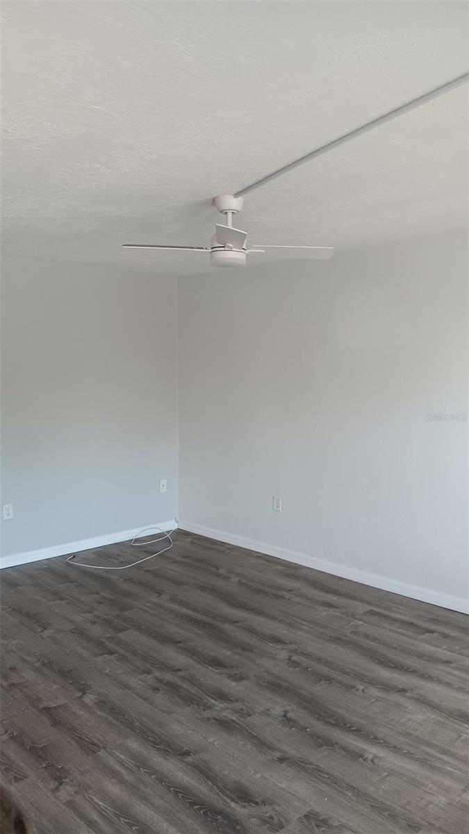 8402 111th St #203 Property Photo 11