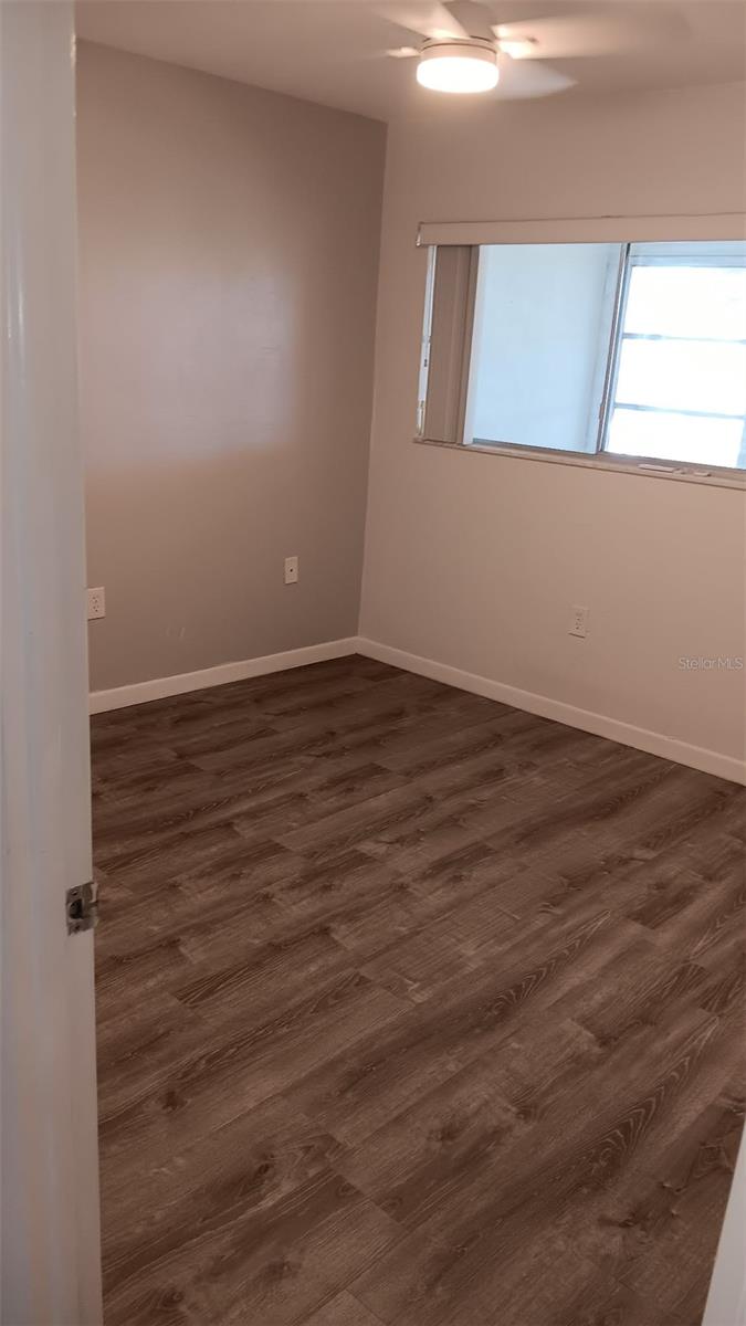 8402 111th St #203 Property Photo 14
