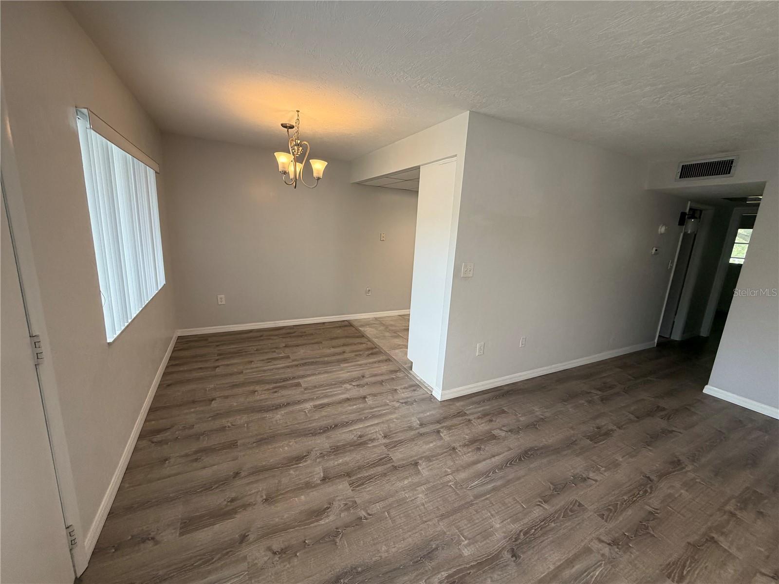8402 111th St #203 Property Photo 18