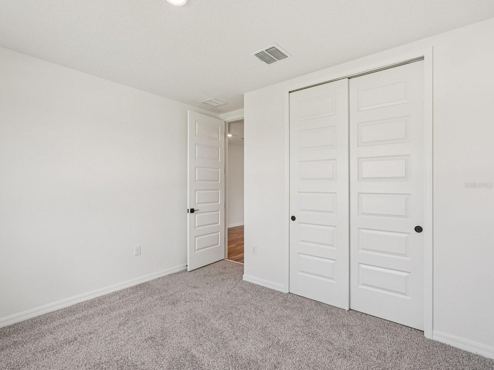10506 Abundance Grove Way Property Photo 6