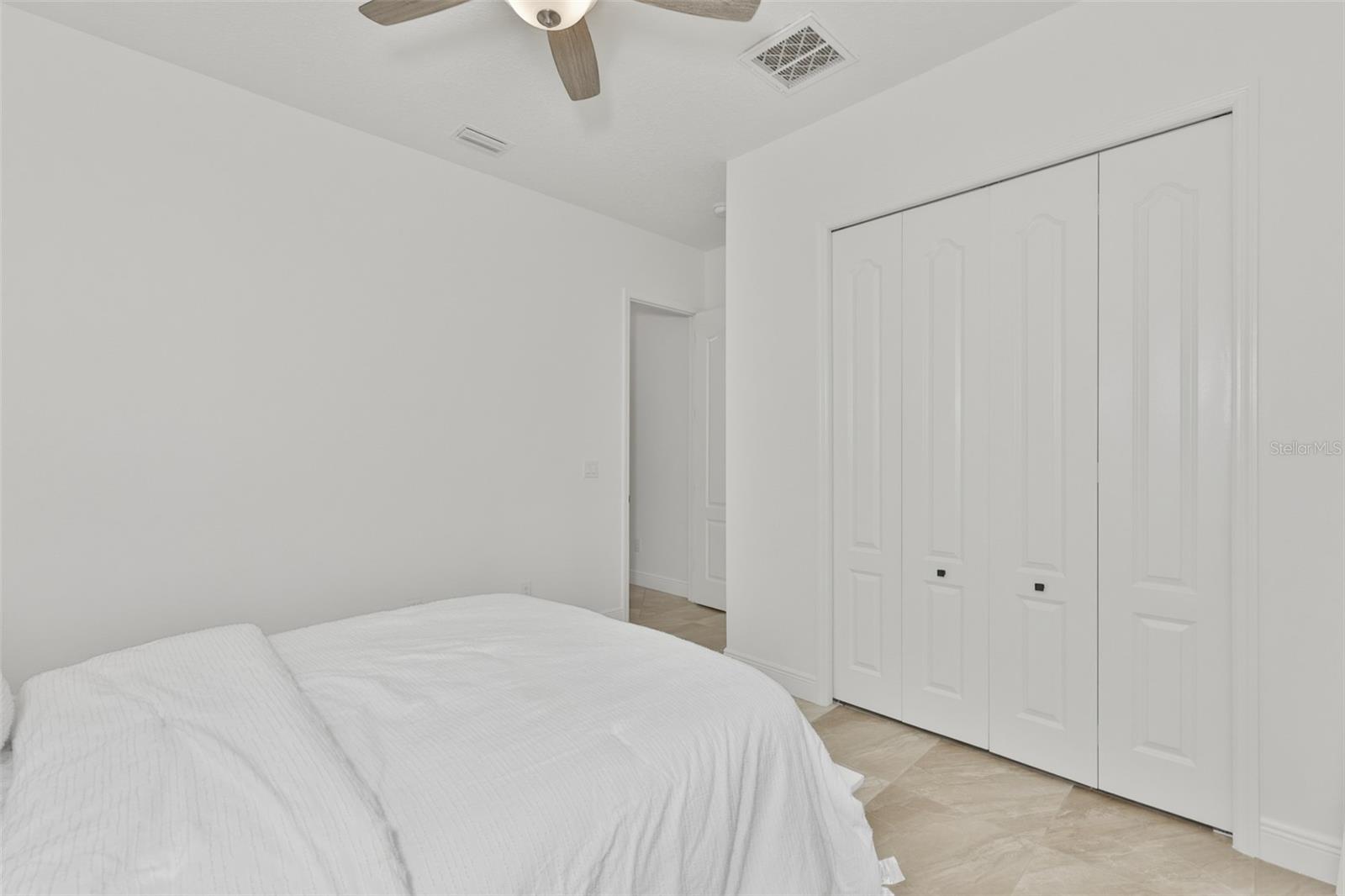 7121 Hatpin Loop Property Photo 26