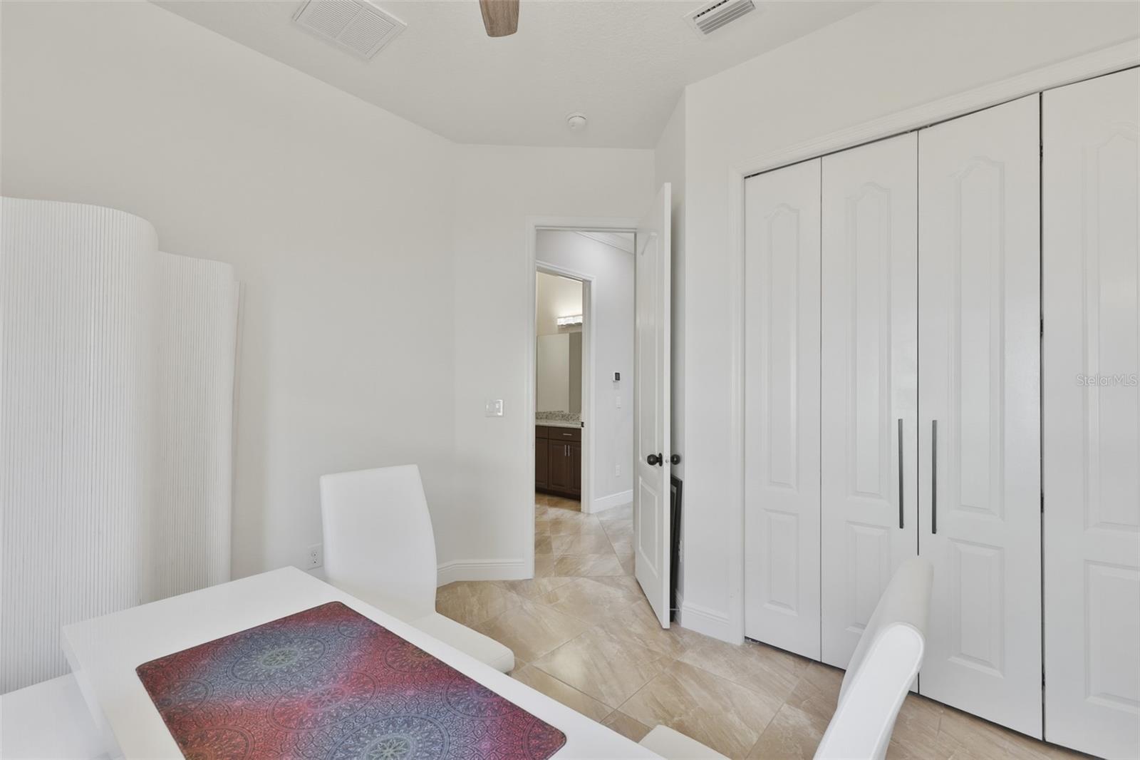 7121 Hatpin Loop Property Photo 29