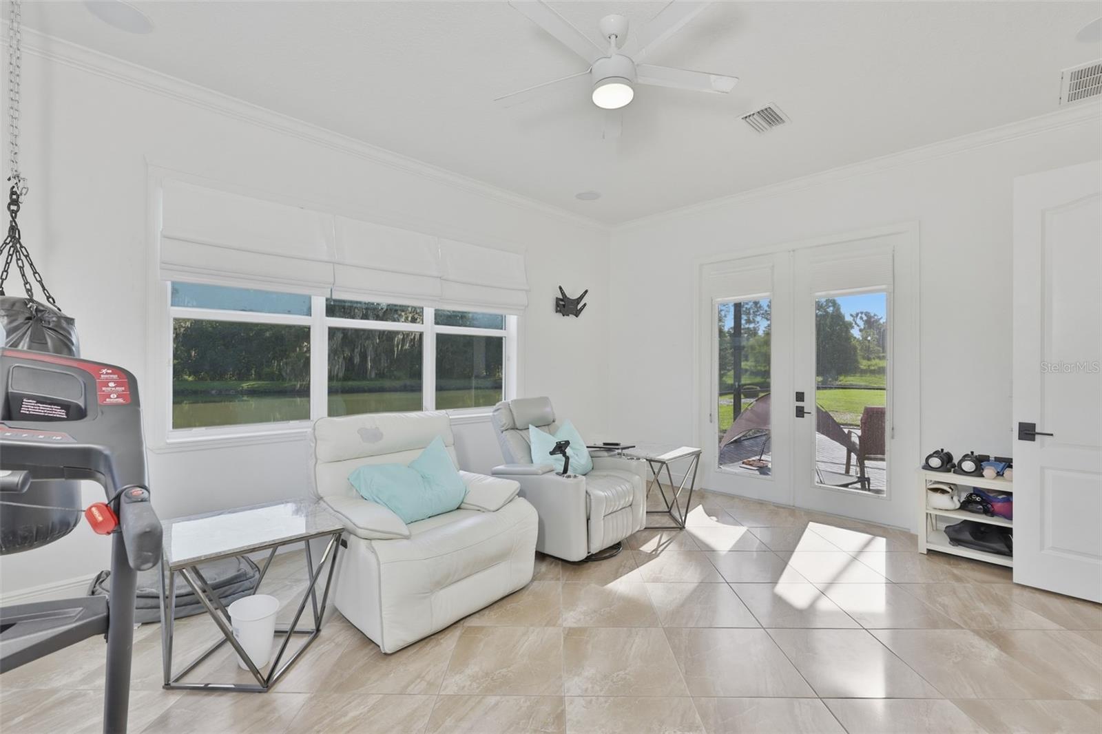 7121 Hatpin Loop Property Photo 35
