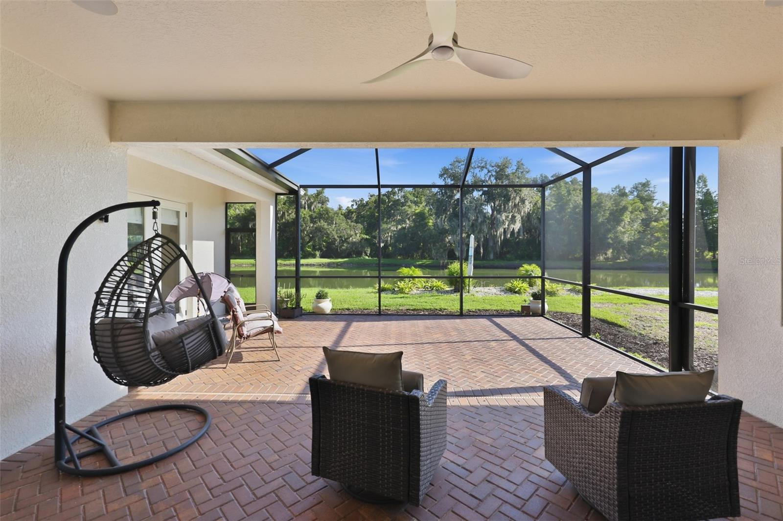 7121 Hatpin Loop Property Photo 40
