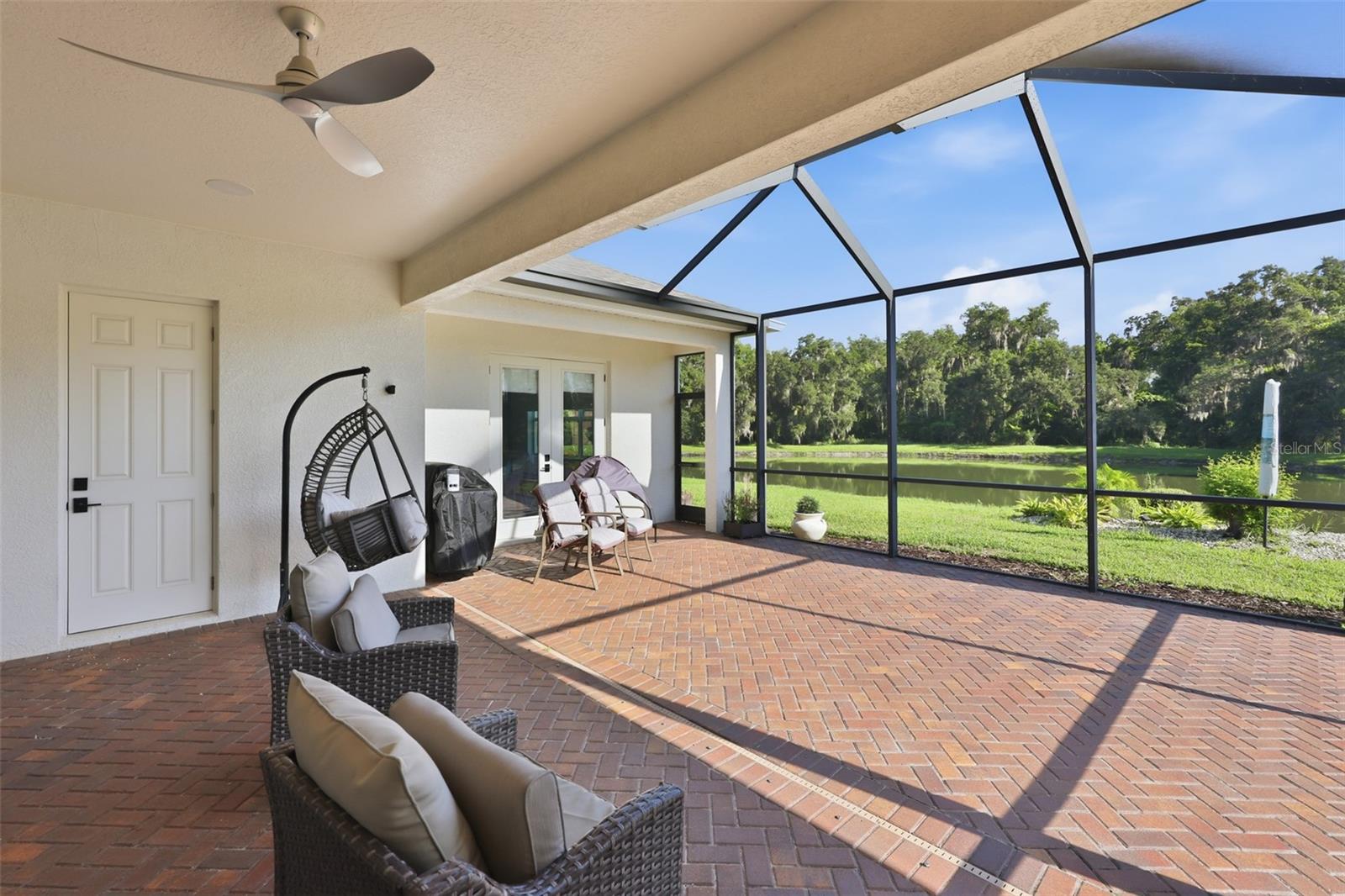 7121 Hatpin Loop Property Photo 41