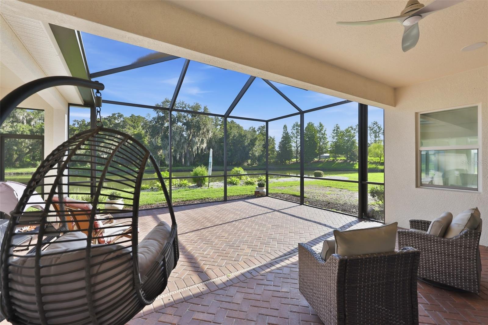 7121 Hatpin Loop Property Photo 42