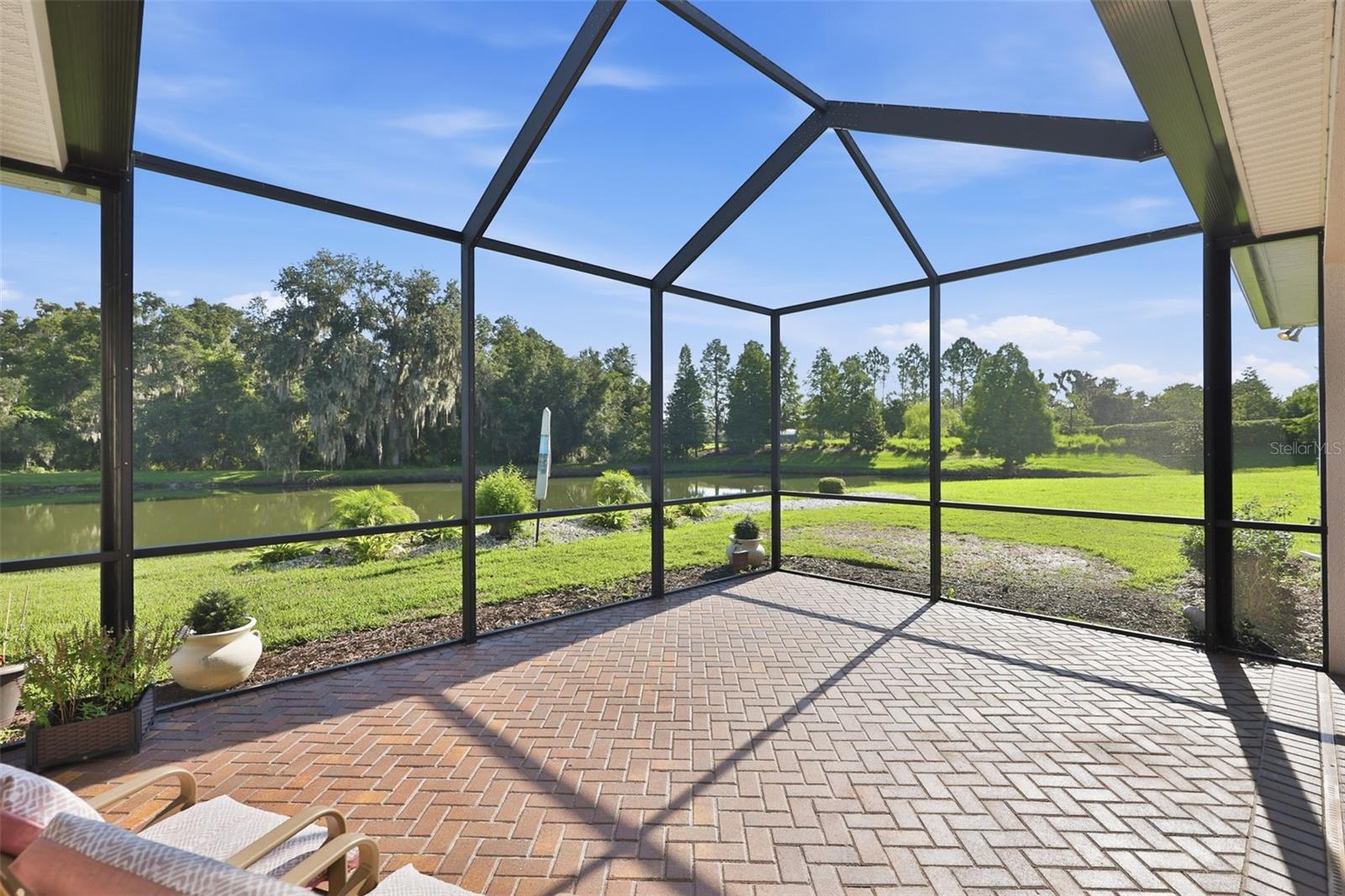 7121 Hatpin Loop Property Photo 43