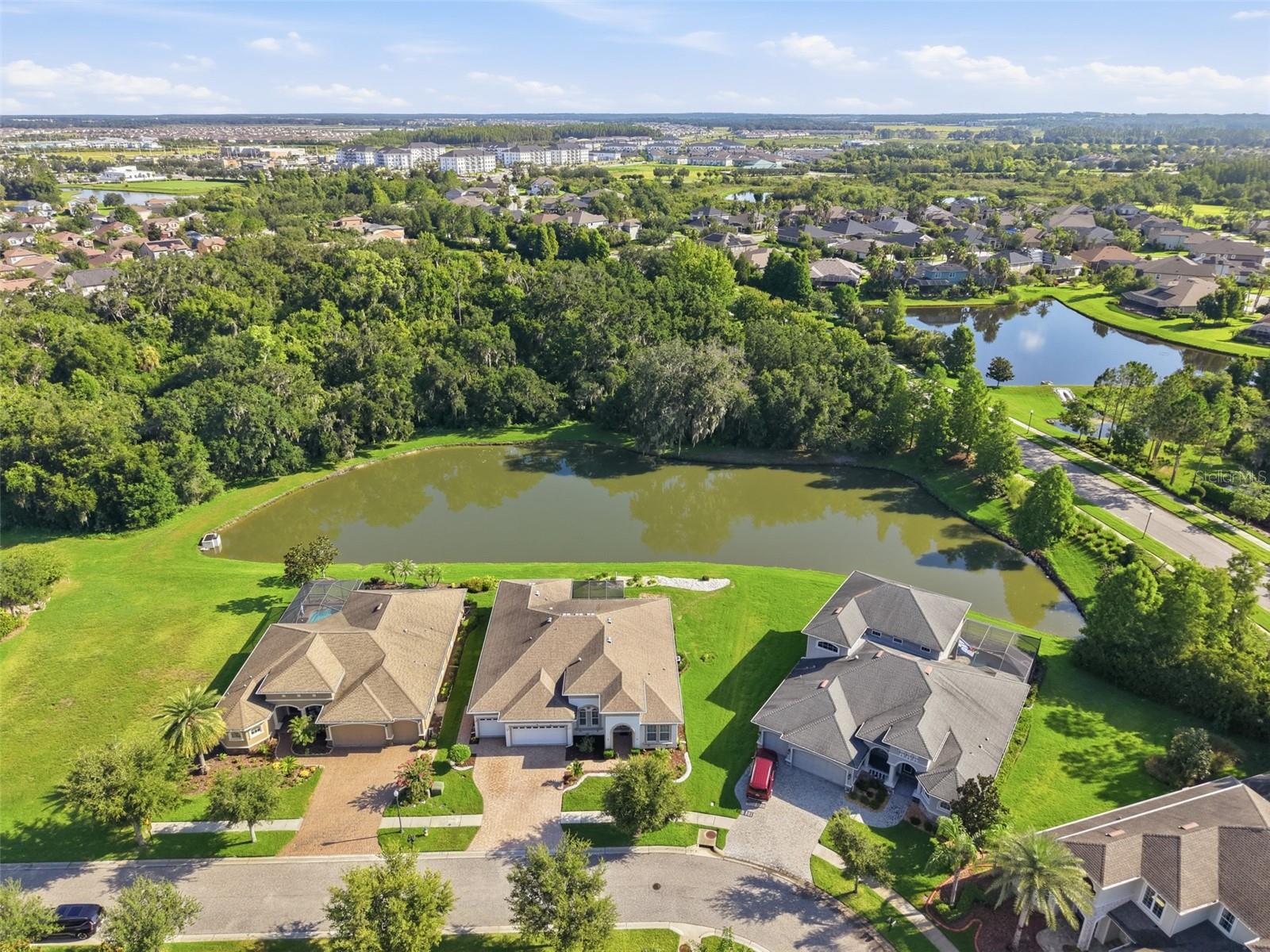 7121 Hatpin Loop Property Photo 46