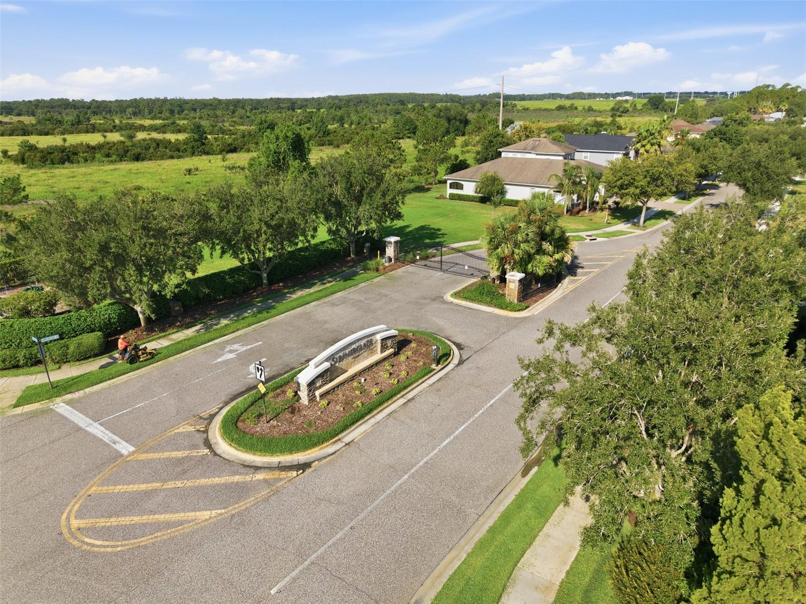 7121 Hatpin Loop Property Photo 49