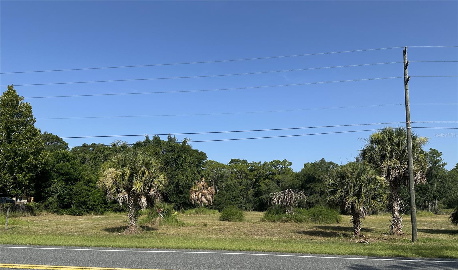 11360 S Florida Ave Property Photo 3