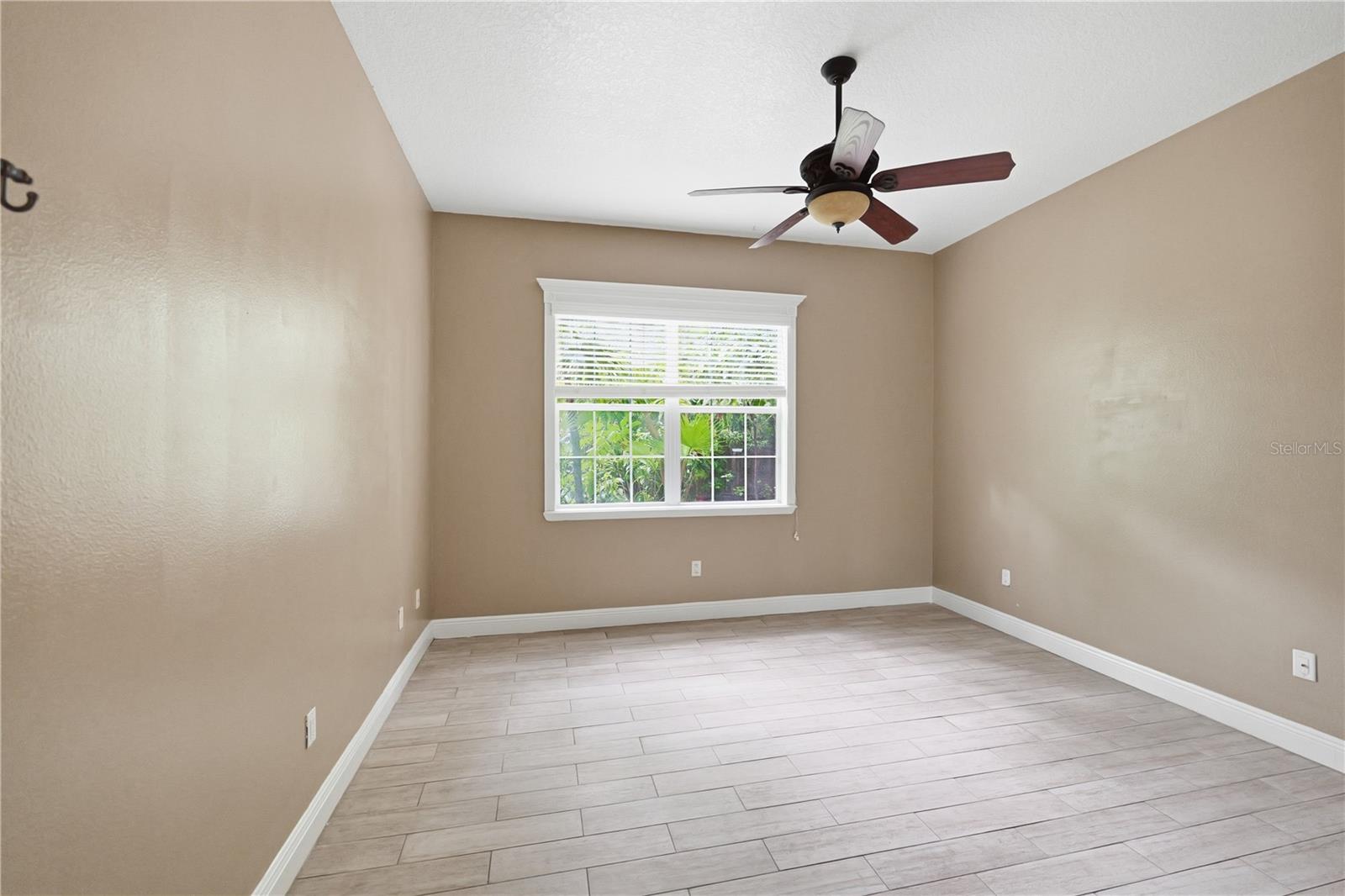 10307 Reclinata Ln Property Photo 30