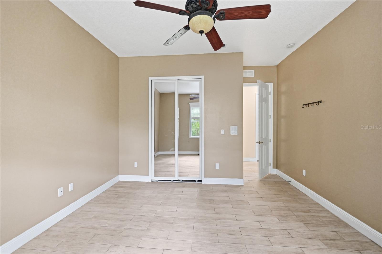 10307 Reclinata Ln Property Photo 31