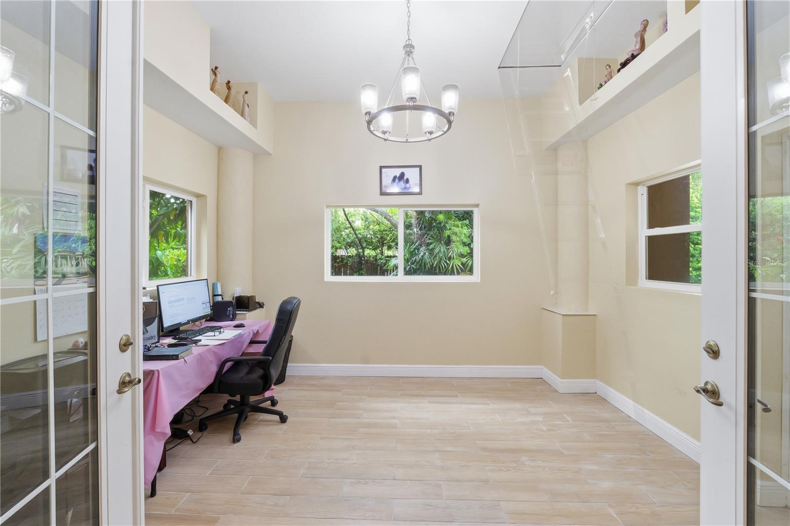 10307 Reclinata Ln Property Photo 34