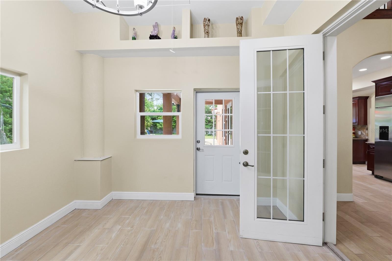 10307 Reclinata Ln Property Photo 38