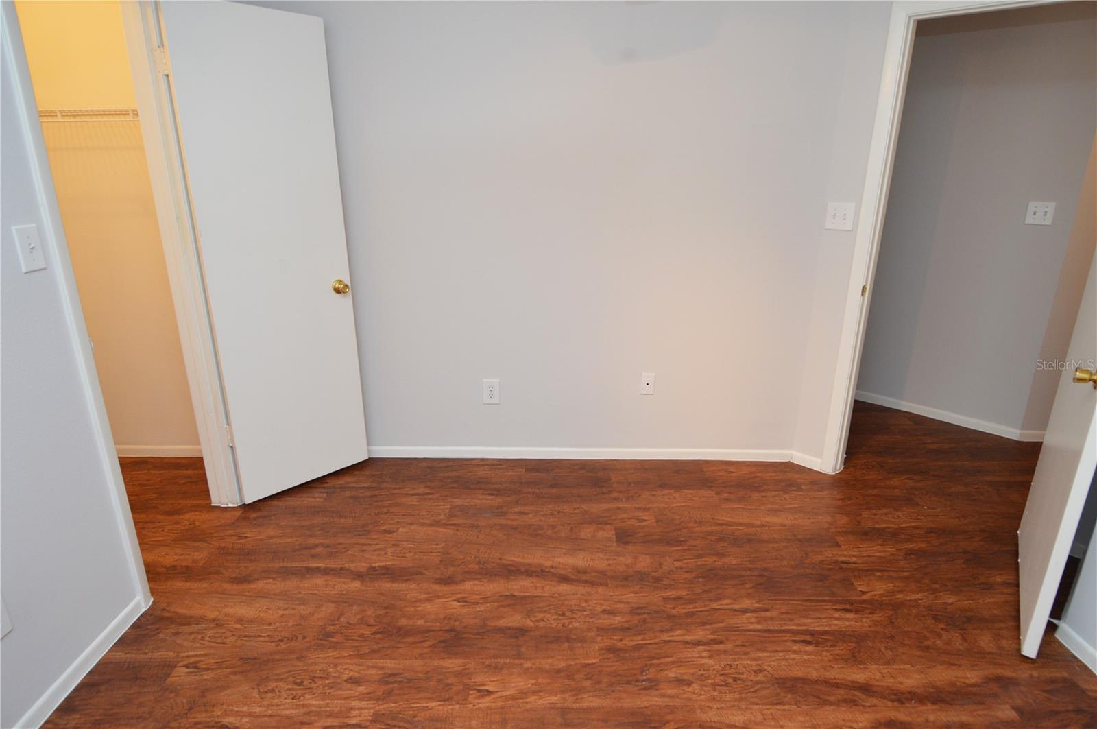 8625 Mallard Reserve Dr #201 Property Photo 37