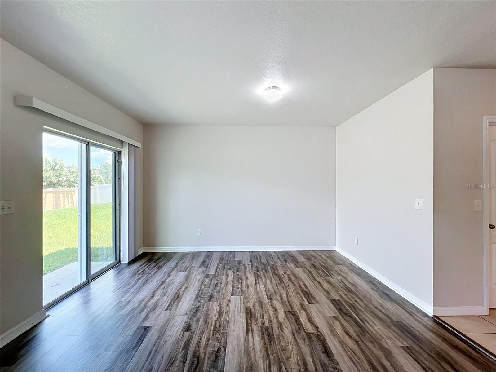 14425 Dunrobin Dr Property Photo 13