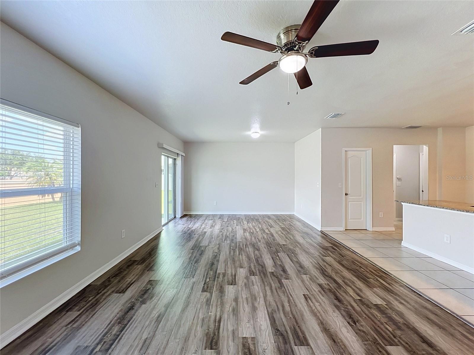 14425 Dunrobin Dr Property Photo 15