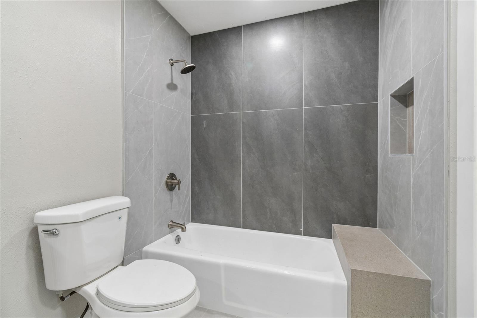 4559 Ingersol Pl Property Photo 32