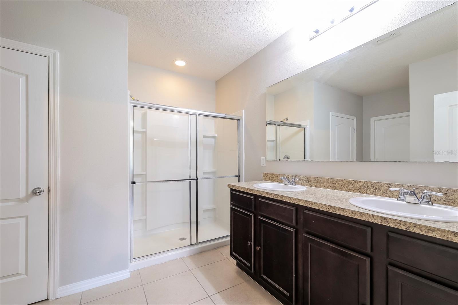 2330 Sequoia Way Property Photo 6