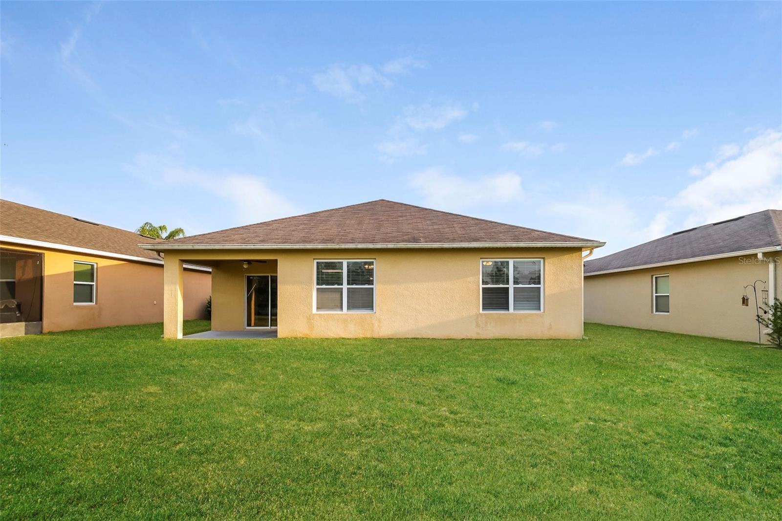 2330 Sequoia Way Property Photo 10