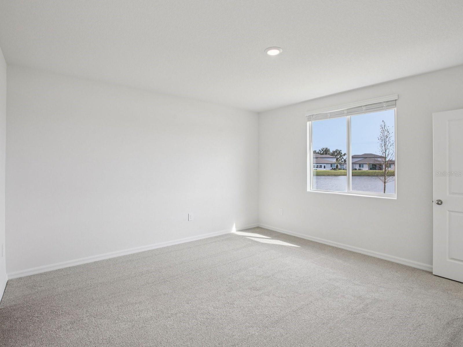 12614 Hourglass Way Property Photo 10