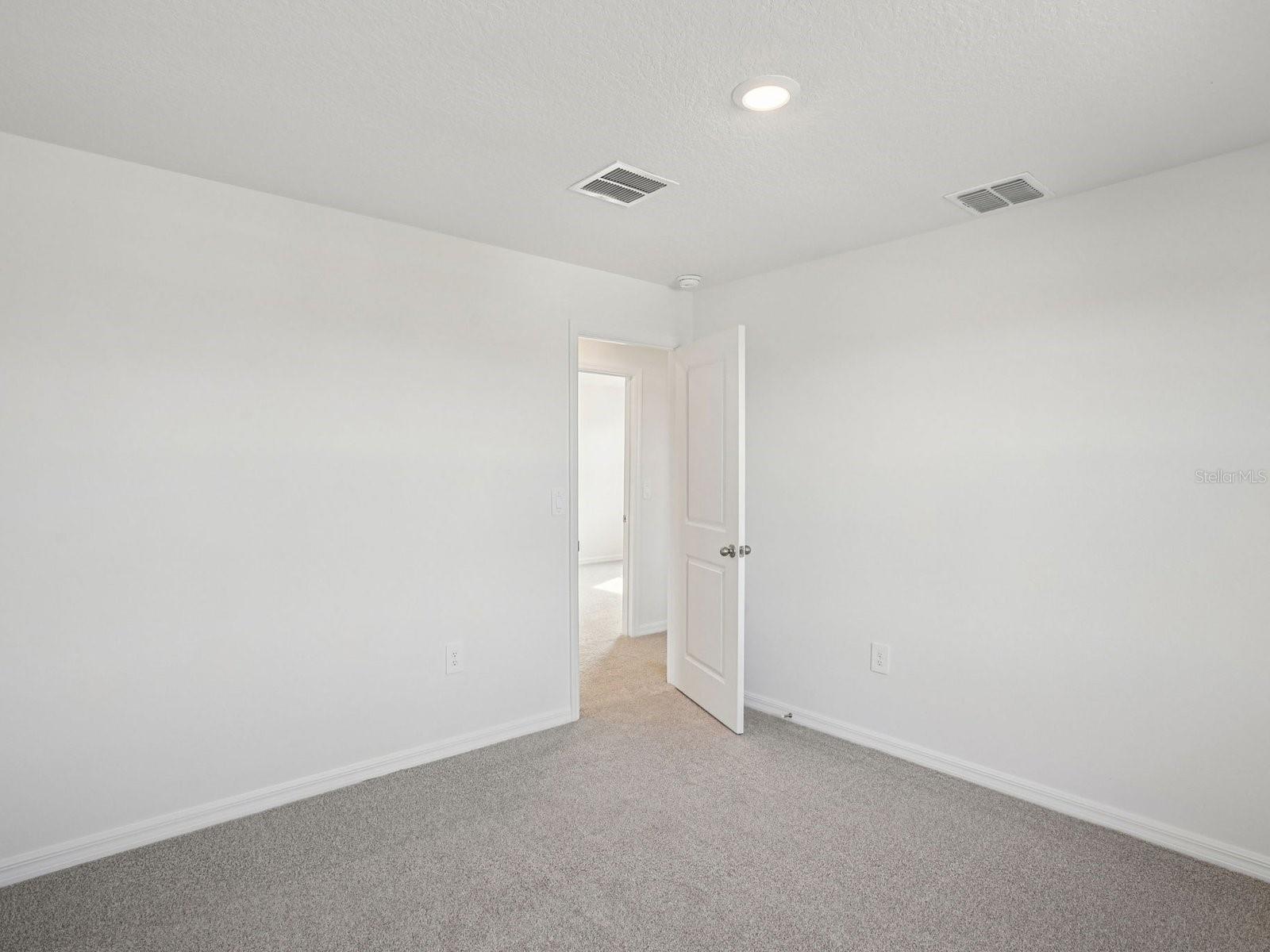 12614 Hourglass Way Property Photo 14