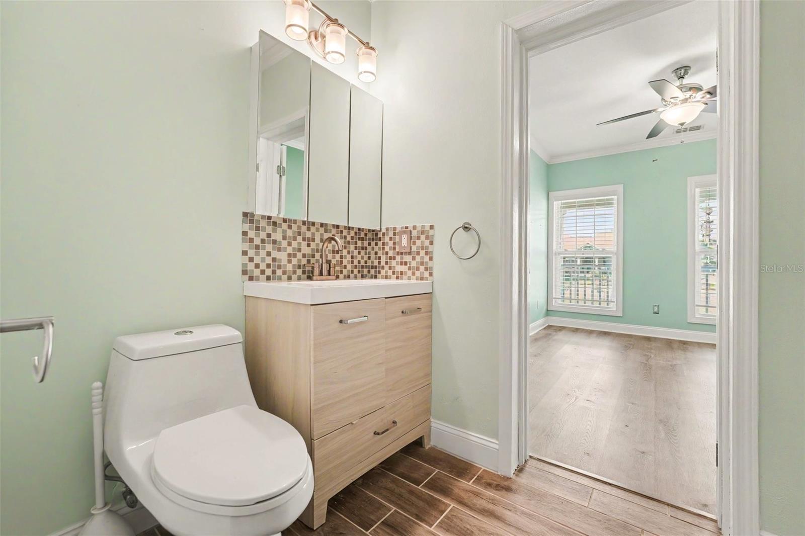 100 Sylvana Ct Property Photo 12
