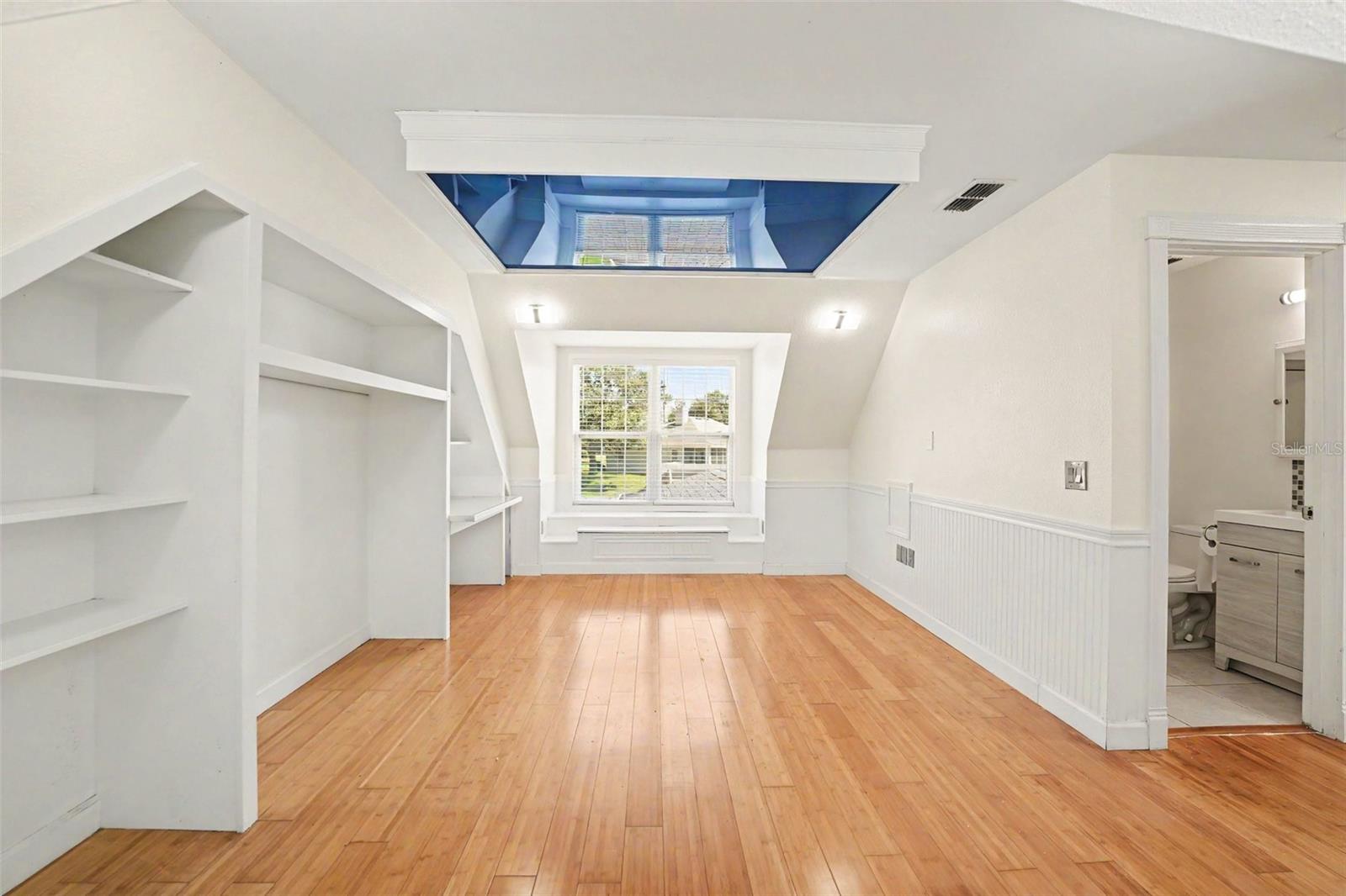 100 Sylvana Ct Property Photo 13