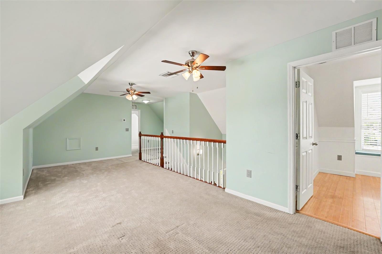 100 Sylvana Ct Property Photo 14