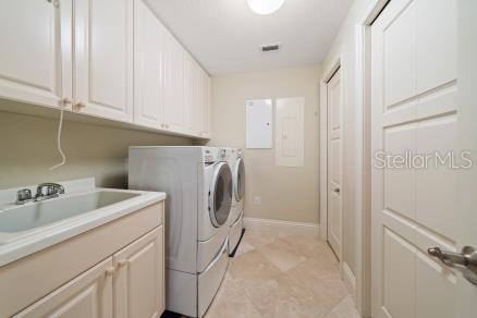 11 Baymont St #1006 Property Photo 17