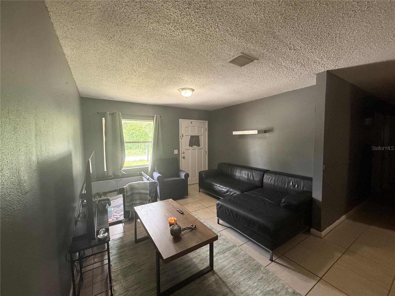11129 Roberts Ln Property Photo 2